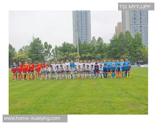 哈比足球的魅力与挑战探讨小球员成长与团队精神的完美结合